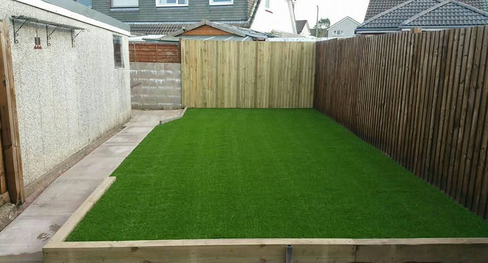Long Rectangular Lawn & New Fence